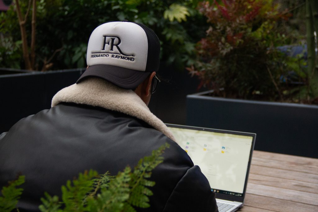 Fernando-Raymond-Top-Blogger-in-Canary-Wharf-London